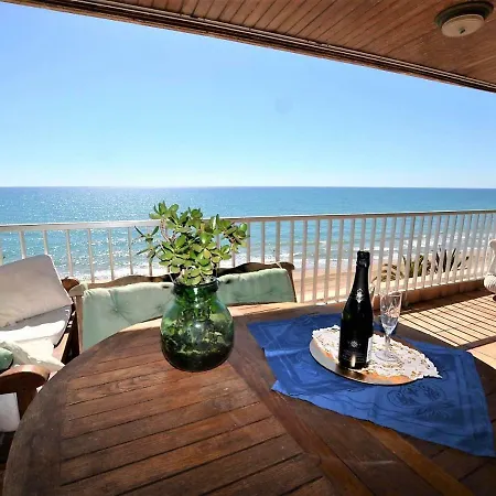 Apartamento Service - Mara Calafell